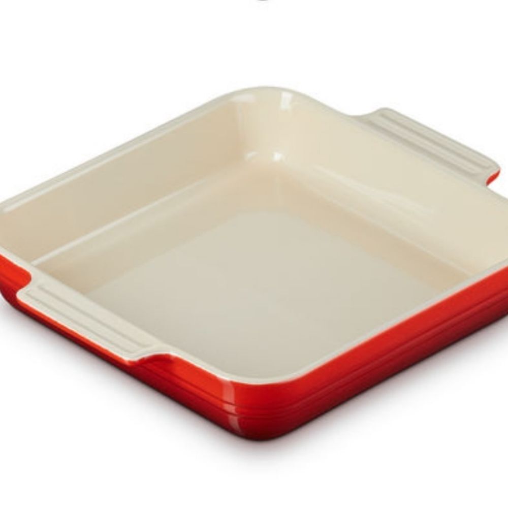 Le Creuset 23cm Stoneware Square Dish Carmin